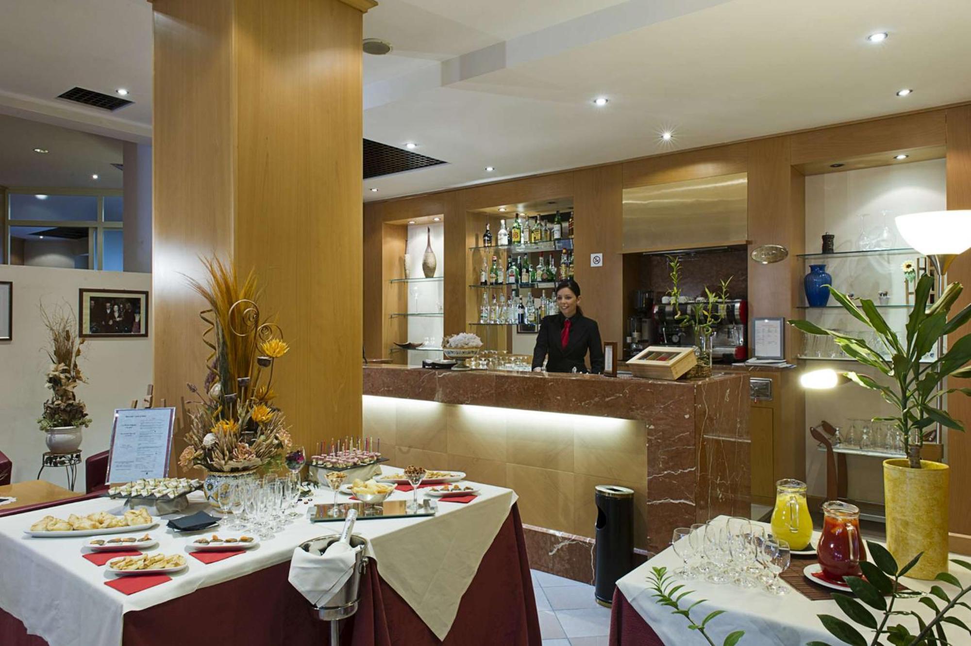 Classic Hotel Tulipano แตร์นี ภายนอก รูปภาพ