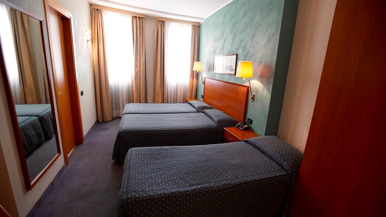 Classic Hotel Tulipano แตร์นี ภายนอก รูปภาพ