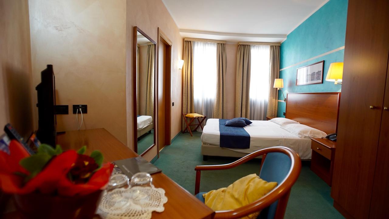 Classic Hotel Tulipano แตร์นี ภายนอก รูปภาพ